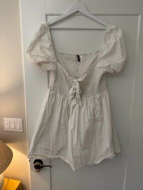 H&M White Puff Sleeve Smocked Babydoll Dress